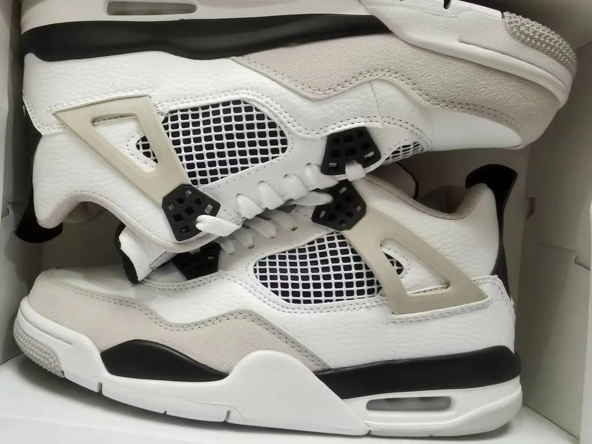 Air Jordan 4 White Oreo retro premium