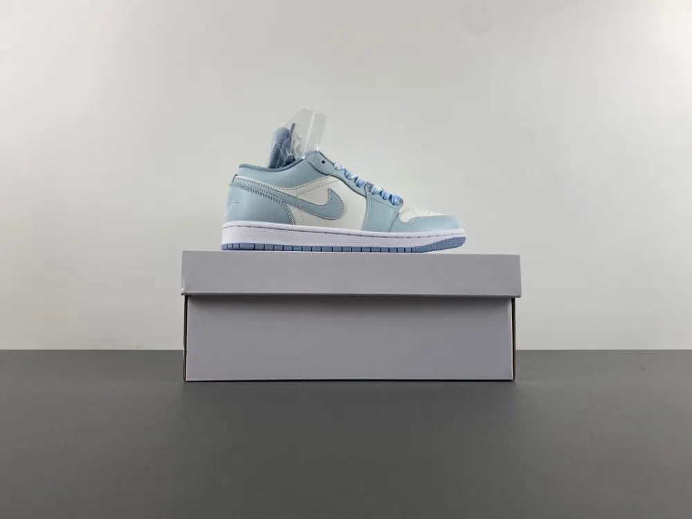 Air Jordan 1 Low Powder Blue - Hình 2