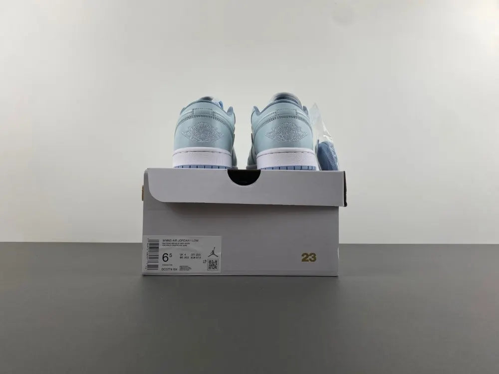 Air Jordan 1 Low Powder Blue - Hình 3