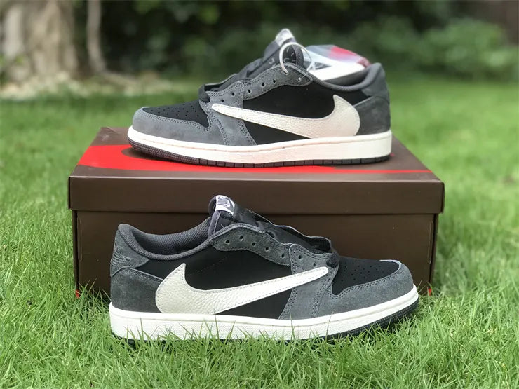 Air Jordan 1 Low Travis Scott Phantom