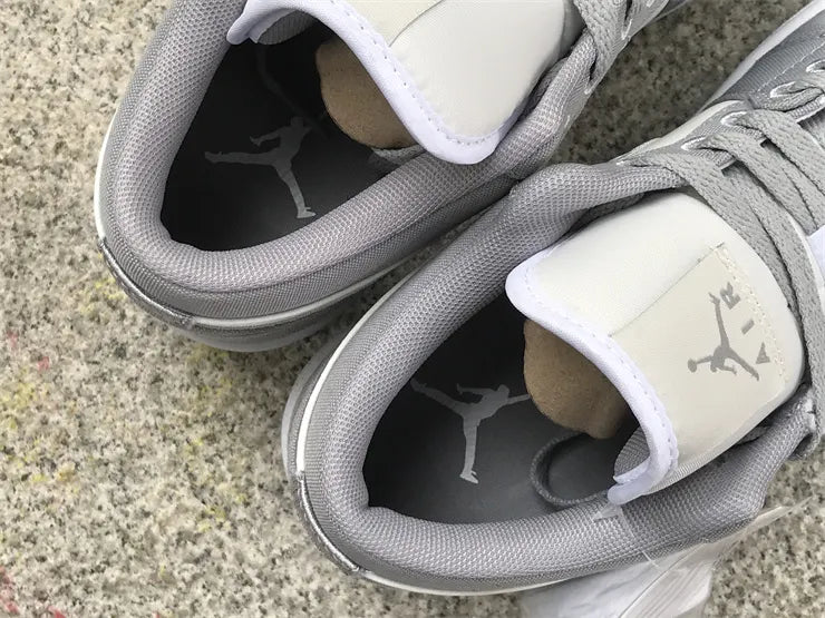 subtle Air Jordan 1 Low Grey White - Hình 15