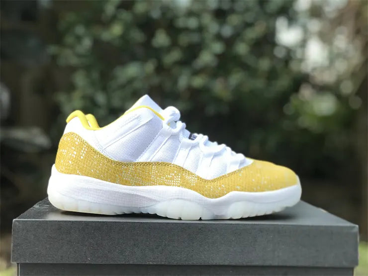 Air Jordan 11 Low Yellow Snakeskin - Hình 2