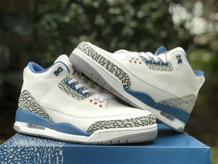 Air Jordan 3 Retro UNC - Hình 4