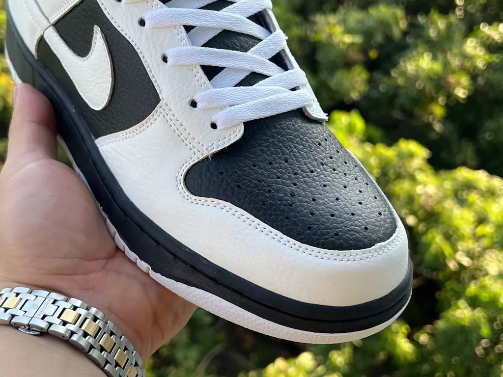 classic black Nike Dunk Low Panda - Hình 3