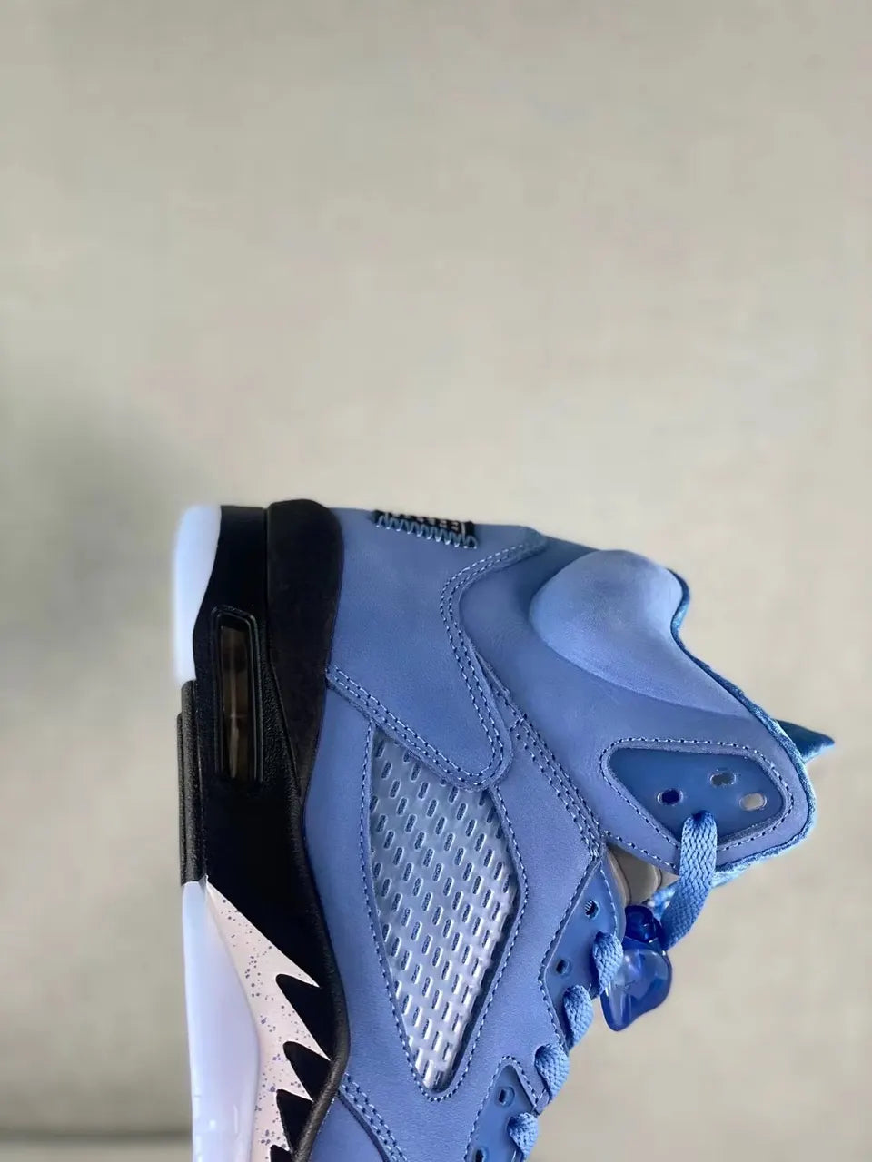 powder Air Jordan 5 Retro UNC - Hình 2