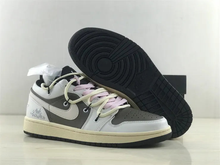 Jordan 1 Low Love - Hình 10