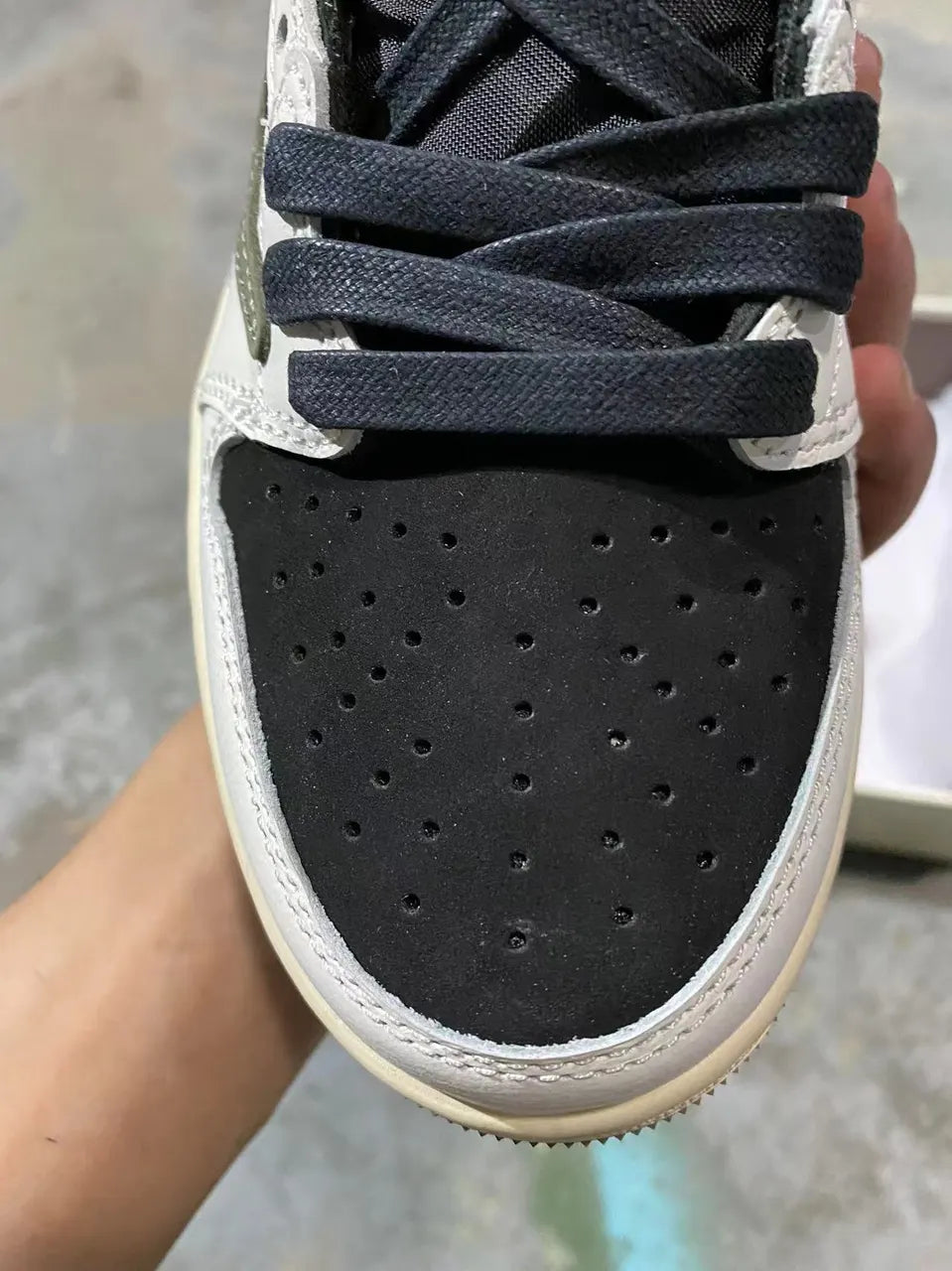white Air Jordan 1 Low OG EX - Hình 4