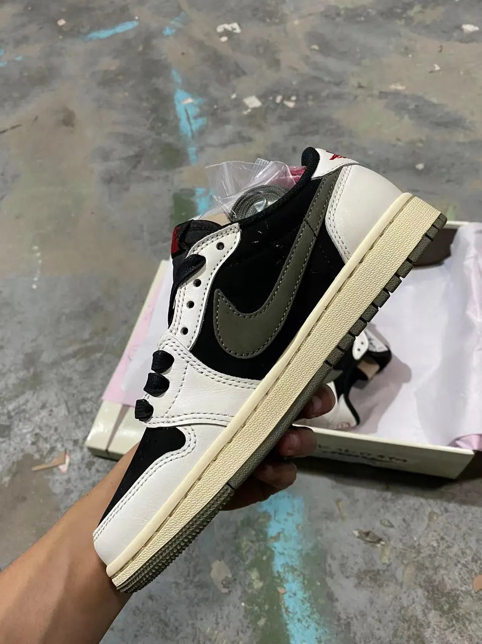 white Air Jordan 1 Low OG EX - Hình 3