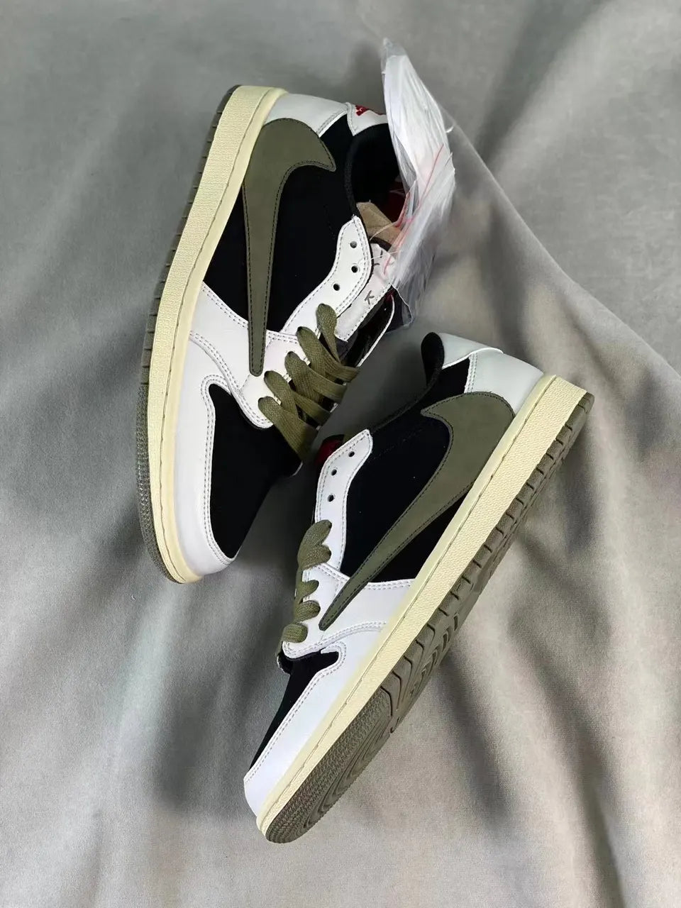 travis Nike Air Jordan 1 Low Olive - Hình 9