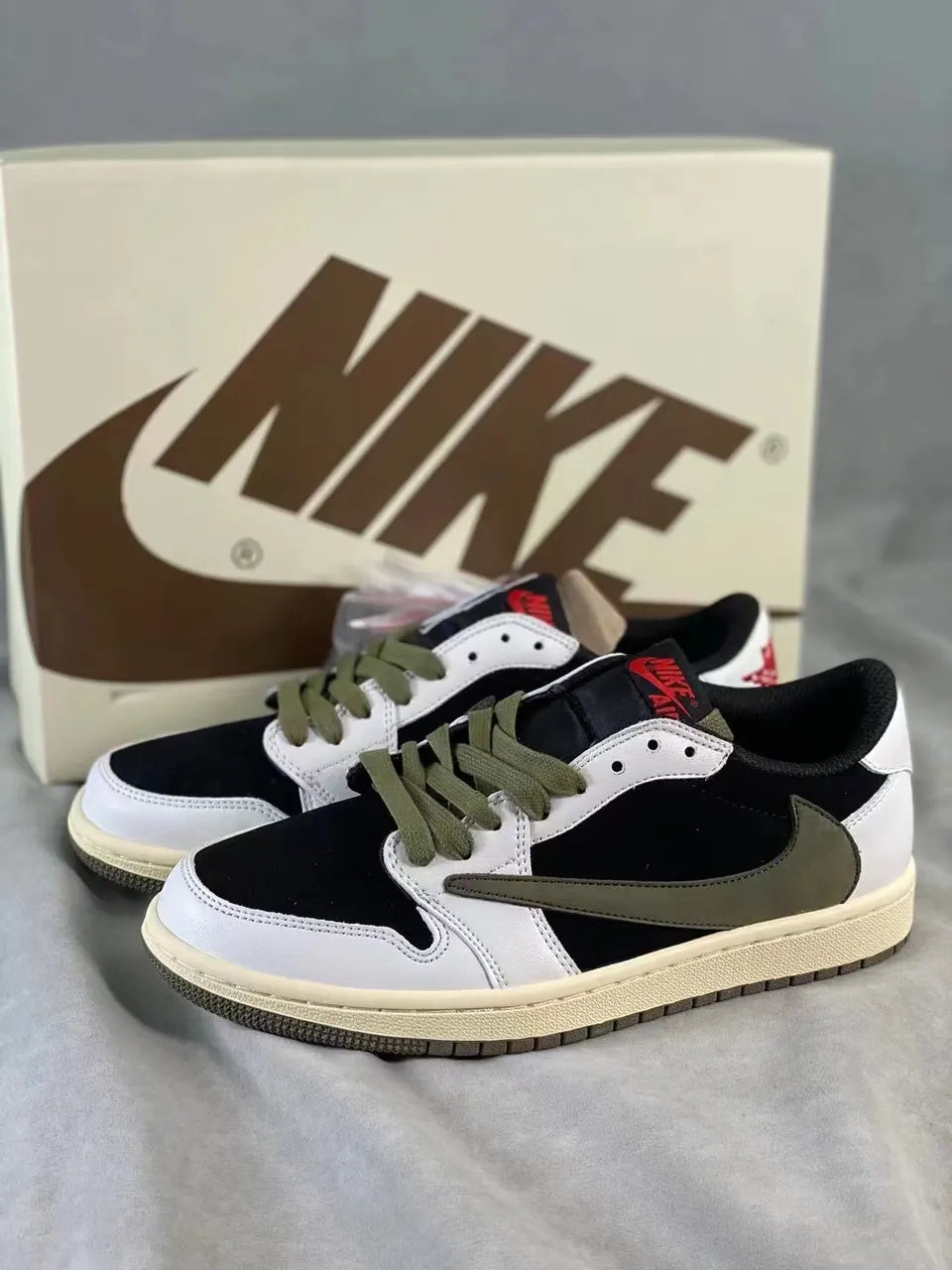 travis Nike Air Jordan 1 Low Olive - Hình 2