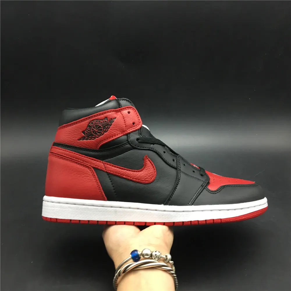 Air Jordan 1 Retro High OG Bred