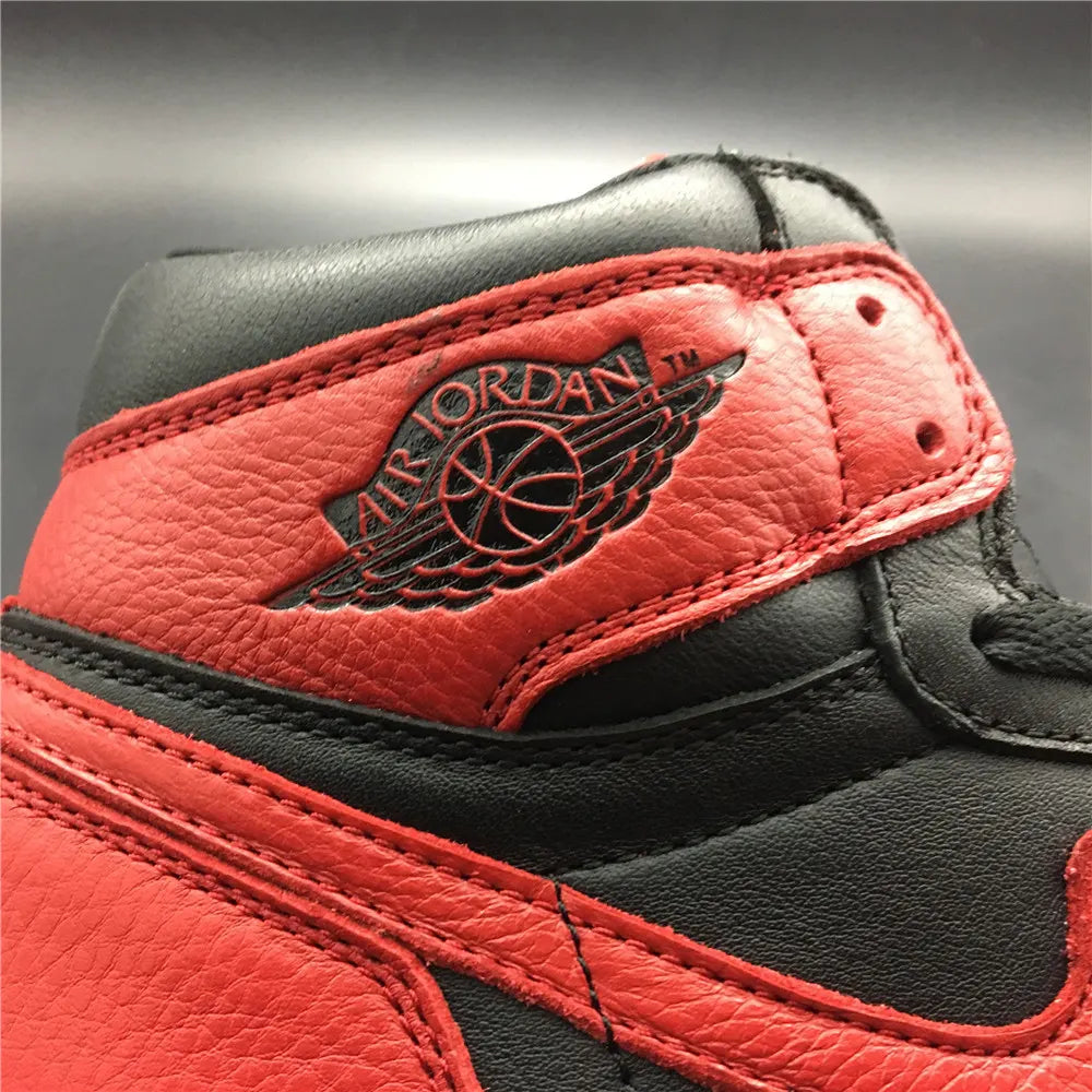 Air Jordan 1 Retro High OG Bred - Hình 17