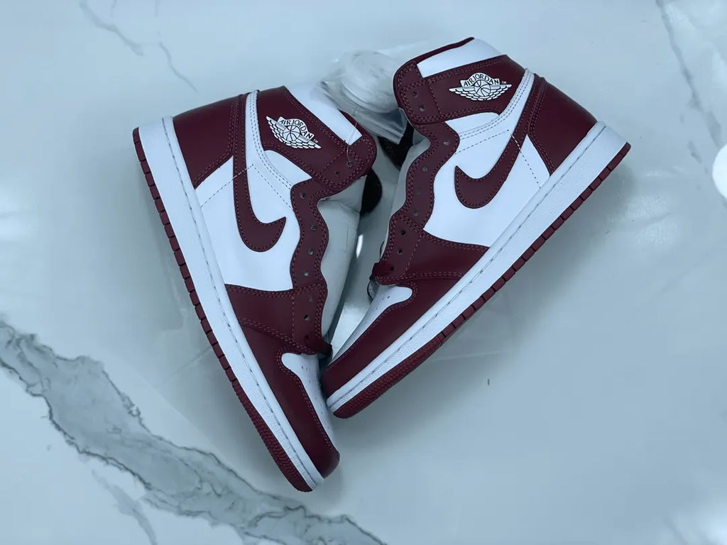Air Jordan 1 Burgundy - Hình 4