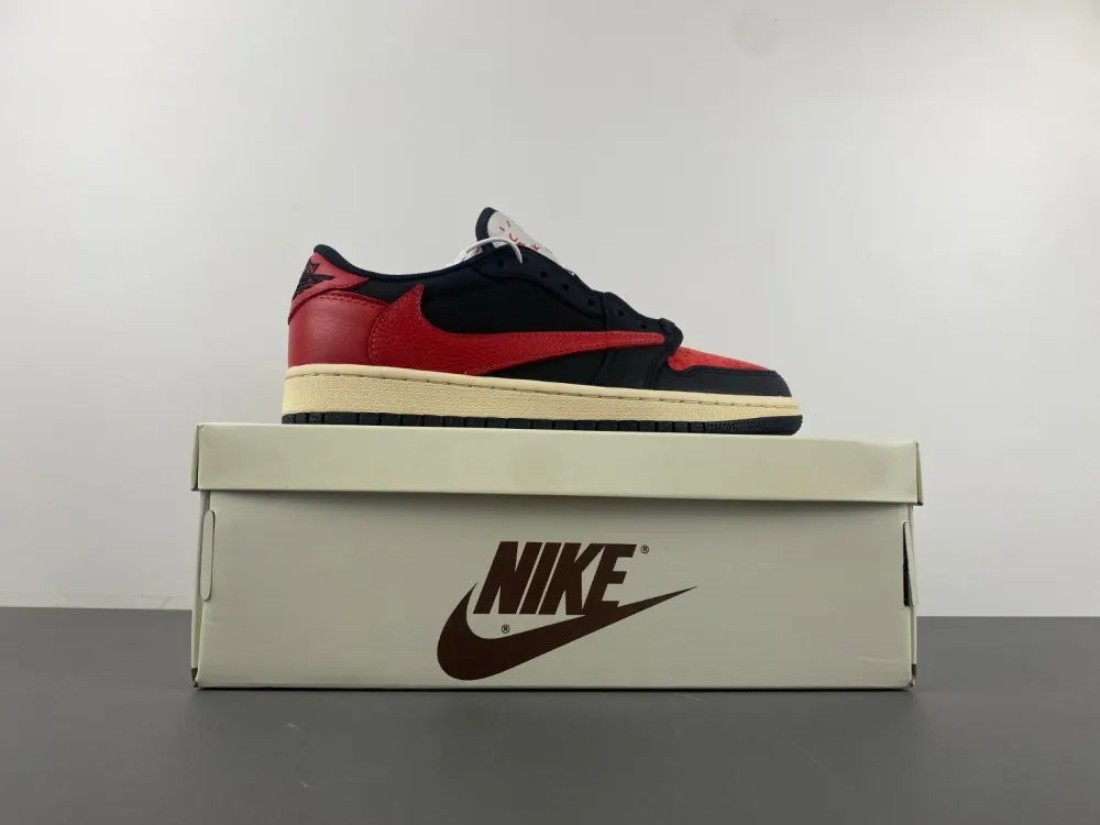 Travis Scott Jordan 1 Black/Red - Hình 10