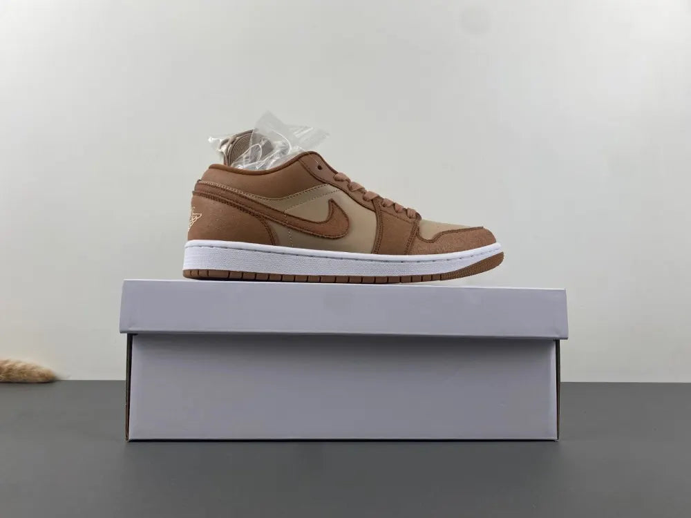 Air Jordan 1 Low Tan Suede - Hình 15