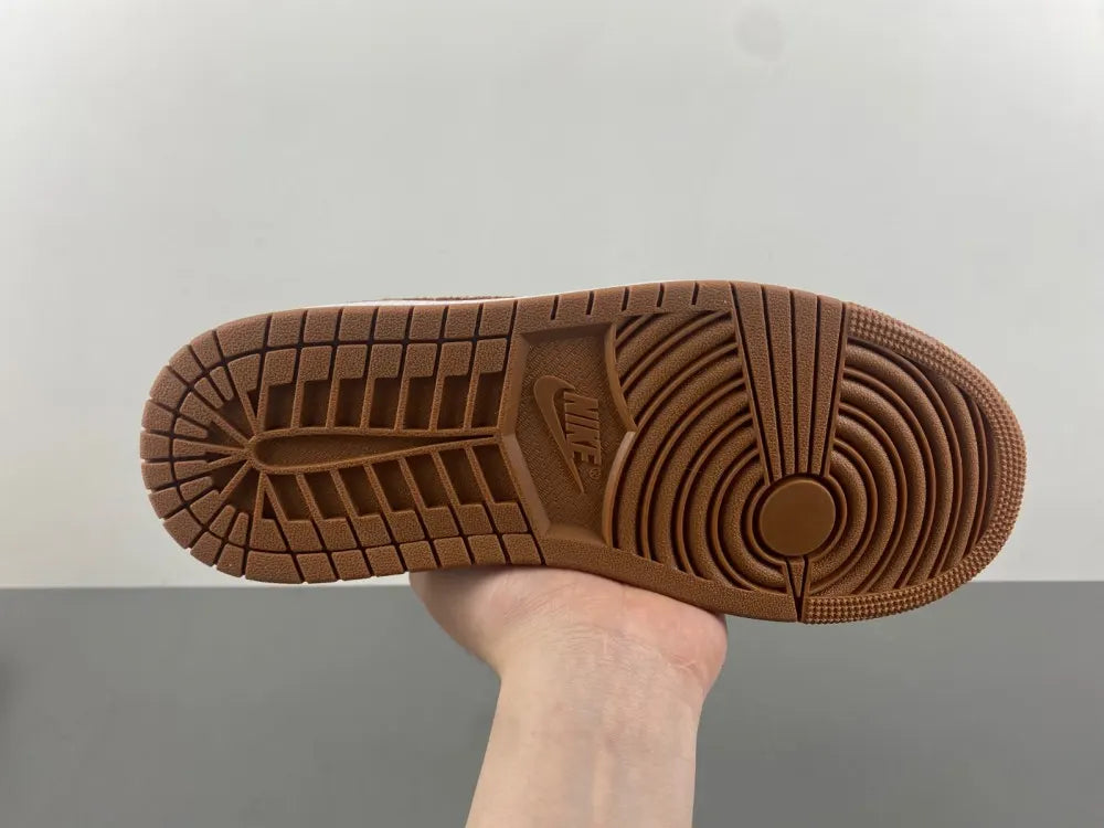 Air Jordan 1 Low Tan Suede - Hình 3