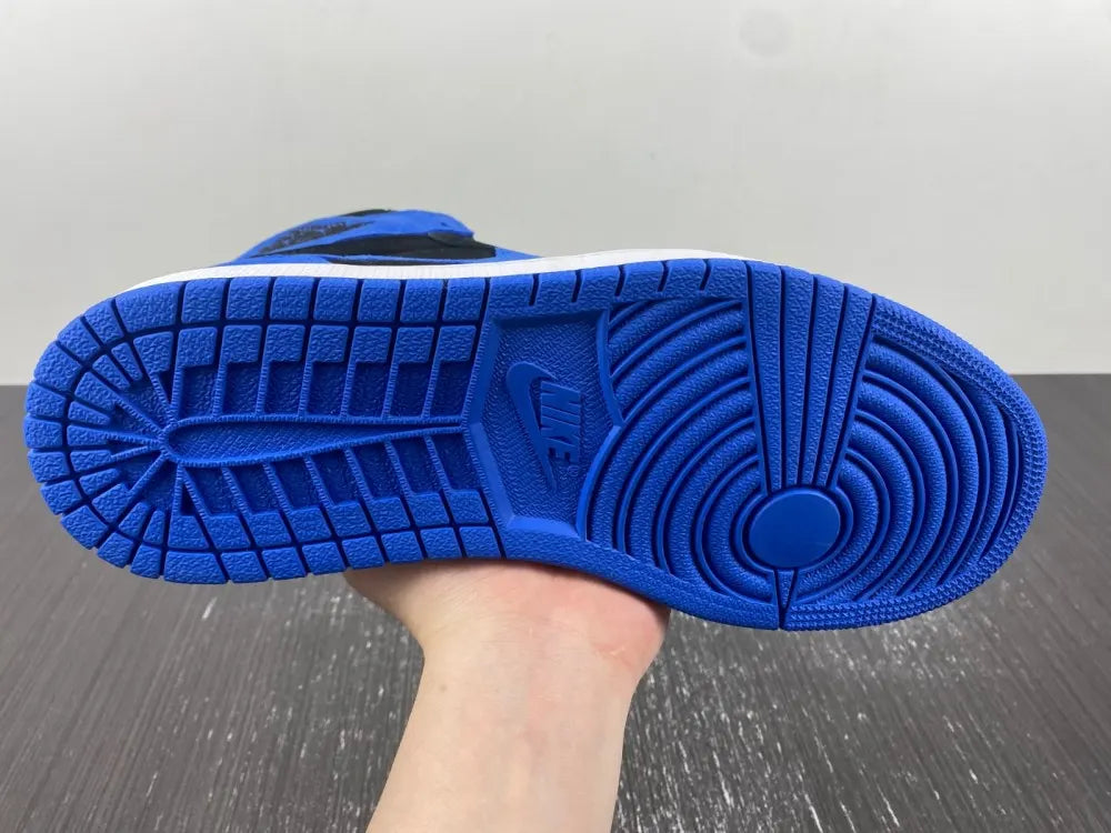 Air Jordan 1 Black Royal Suede - Hình 4