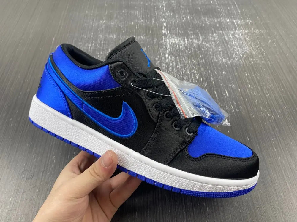 Air Jordan 1 Low Satin - Hình 11