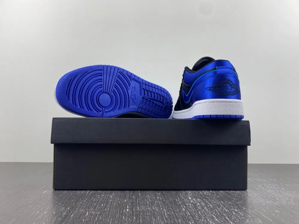 Air Jordan 1 Low Satin - Hình 3
