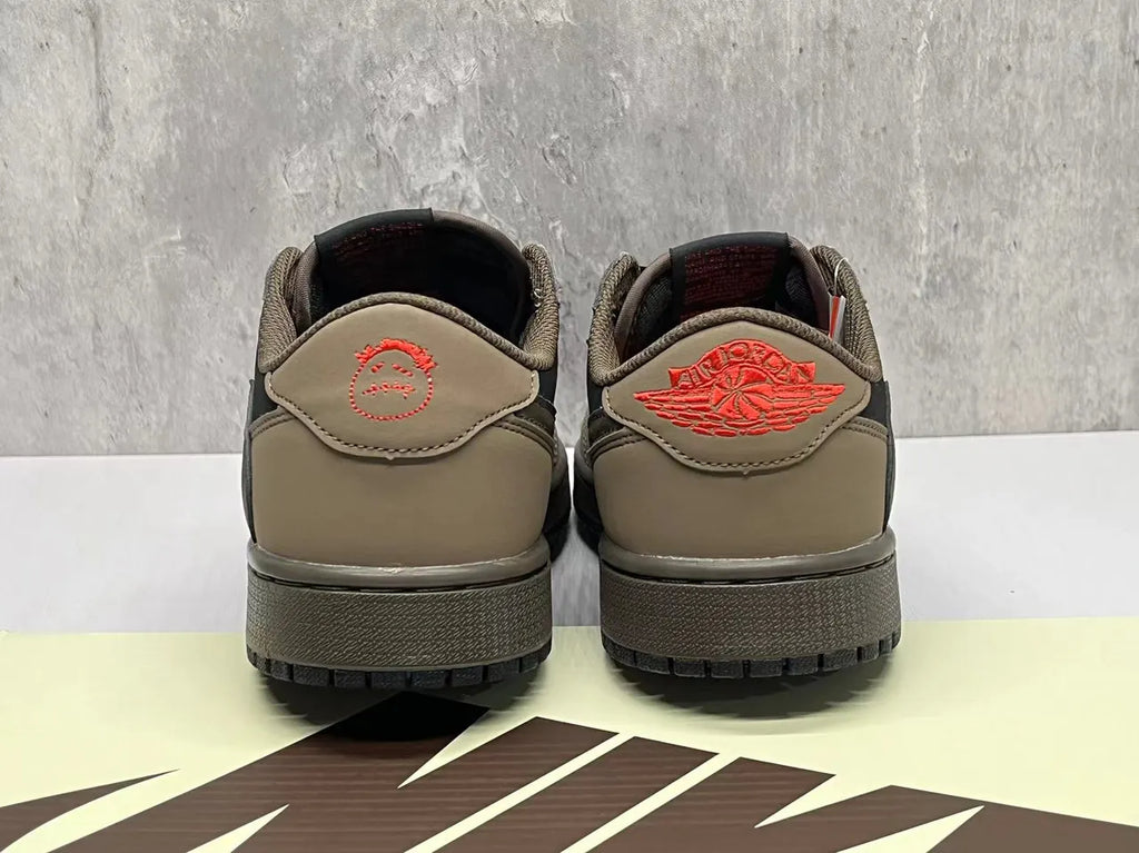 Nike Air Jordan 1 Low Travis Scott - Hình 3