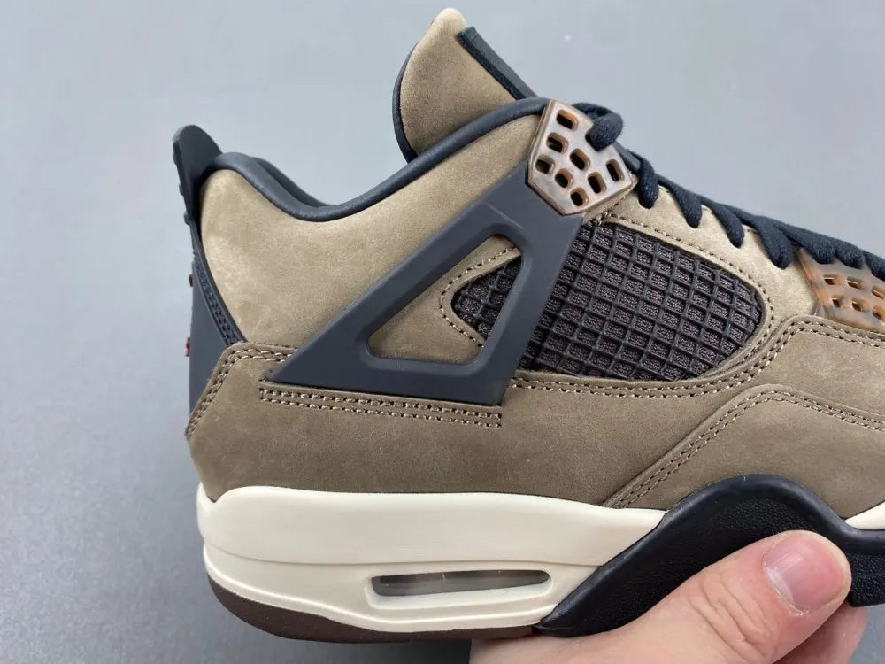Air Jordan 4 Travis Scott - Hình 16