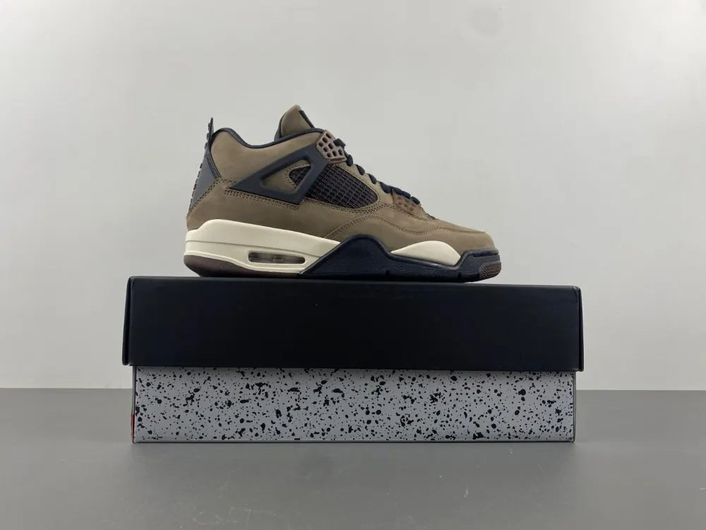 Air Jordan 4 Travis Scott - Hình 15