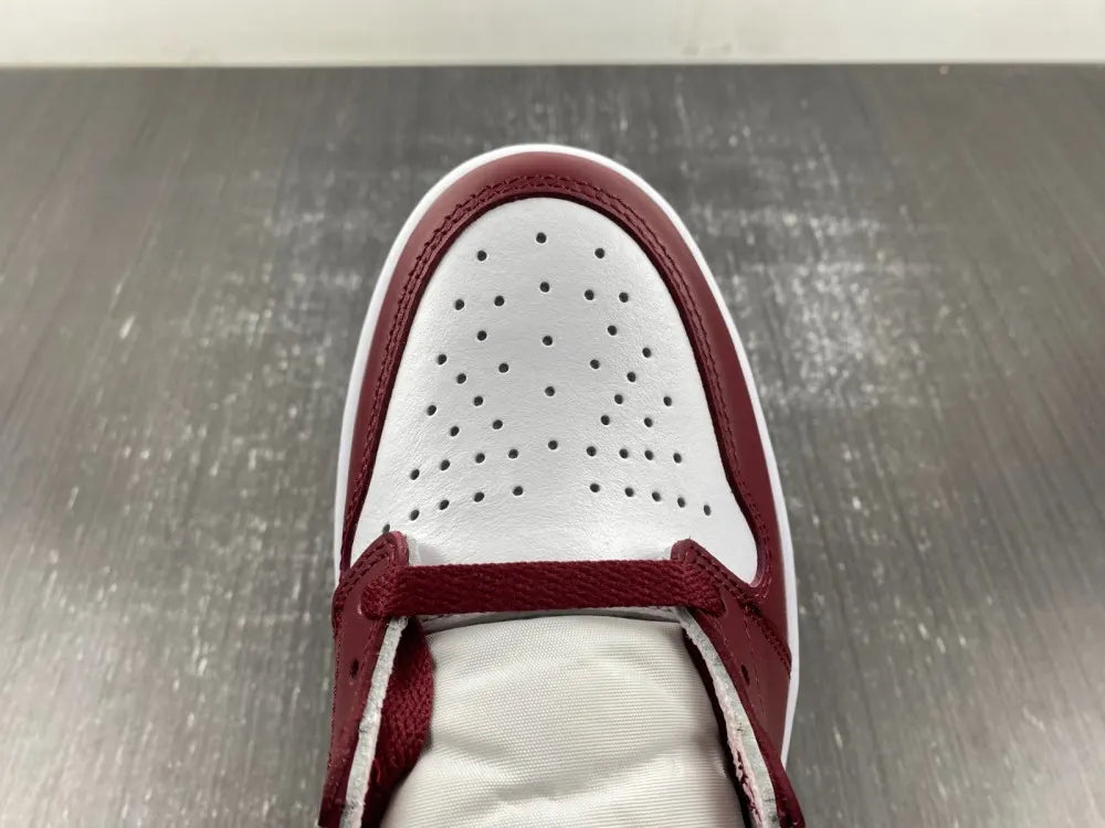 Air Jordan 1 High Bordeaux premium leather - Hình 7
