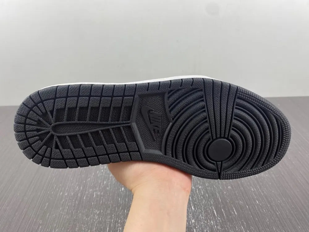 LV Air Jordan 1 Low - Hình 6