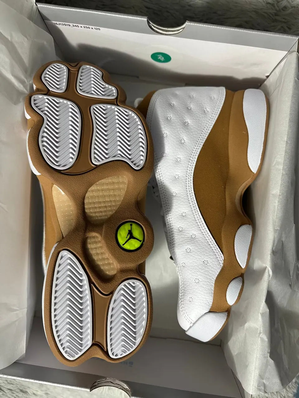 Air Jordan 13 White Wheat - Hình 2