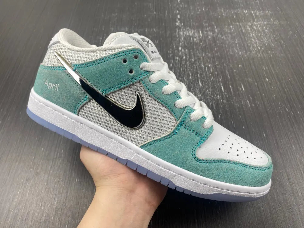 Nike SB Dunk Low April Skateboards - Hình 12