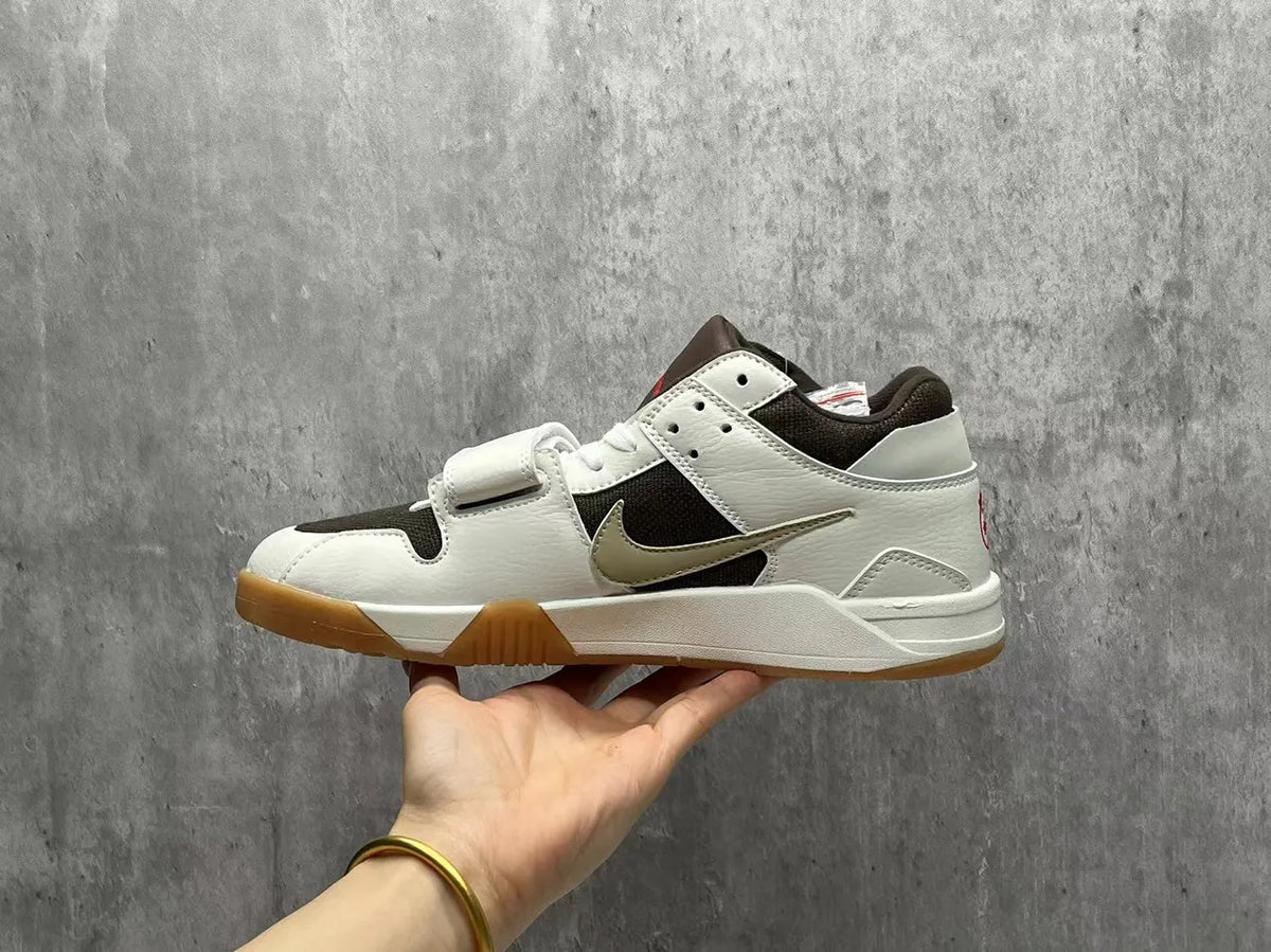 Travis Scott Jordan Trainer Brown/White - Hình 9