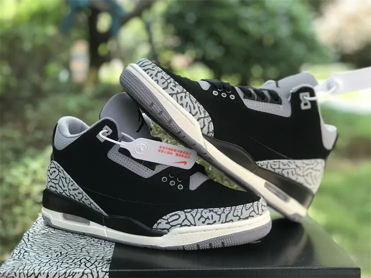 retro classic Air Jordan 3 Black Cement - Hình 3
