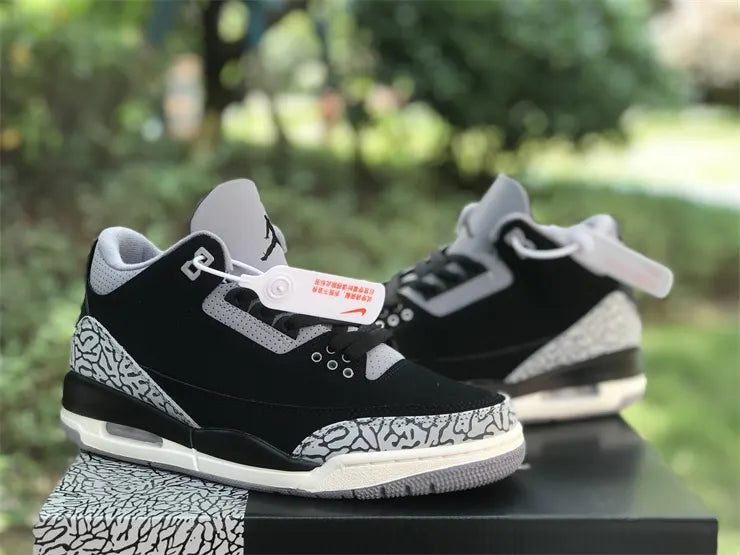 retro classic Air Jordan 3 Black Cement - Hình 4