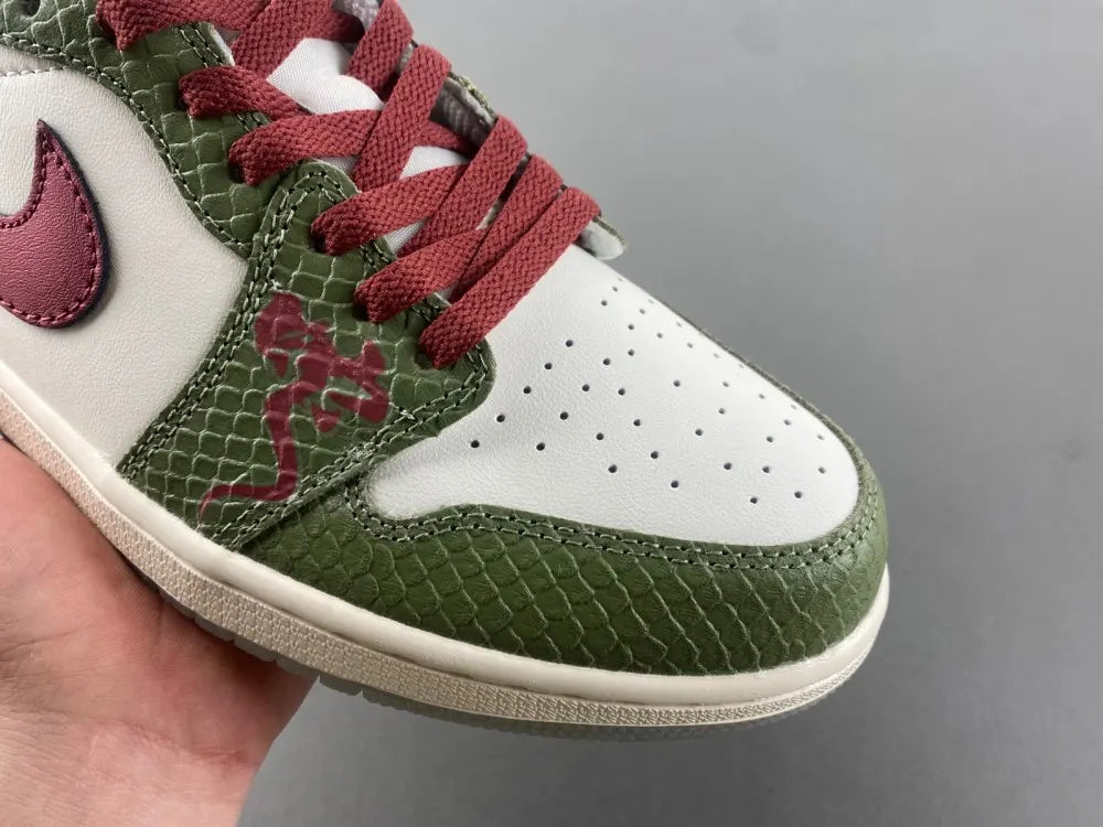 Air Jordan 1 Low Olive/Burgundy - Hình 14