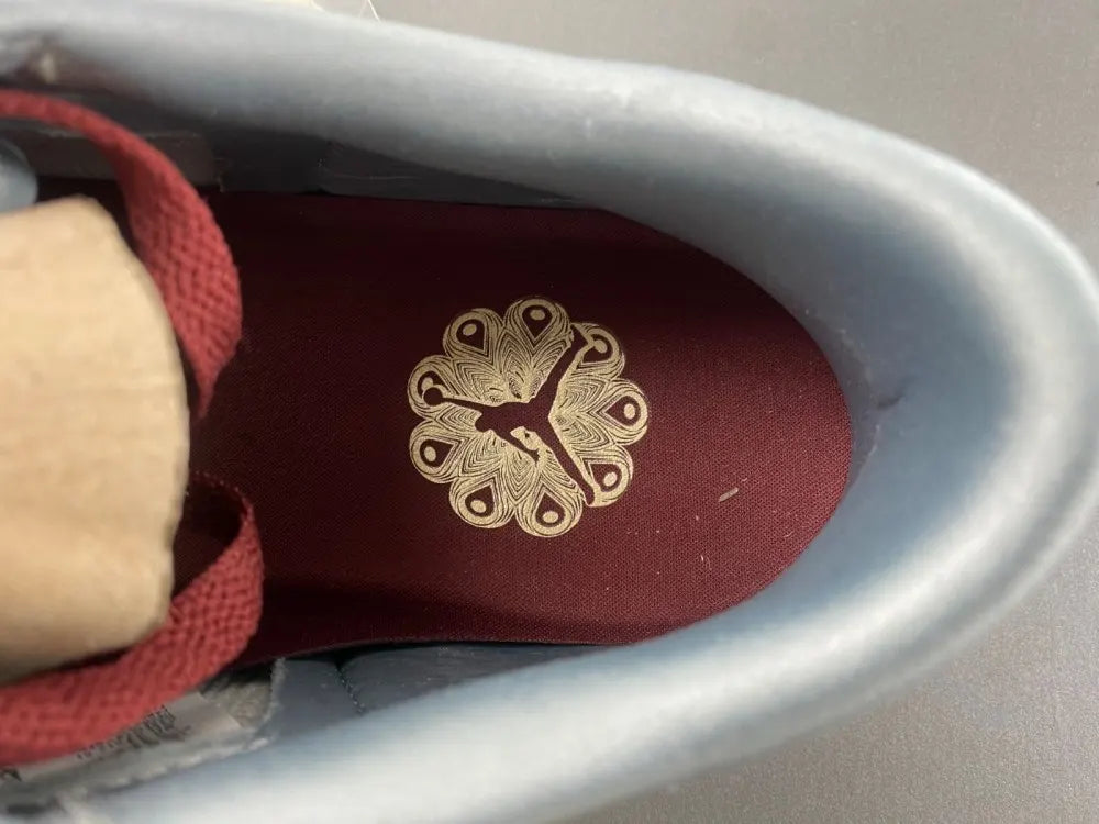 Air Jordan 1 Low Olive/Burgundy - Hình 8