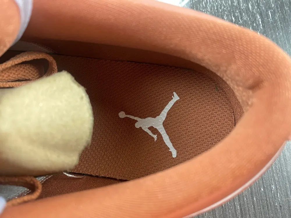 Air Jordan Apricot White - Hình 2