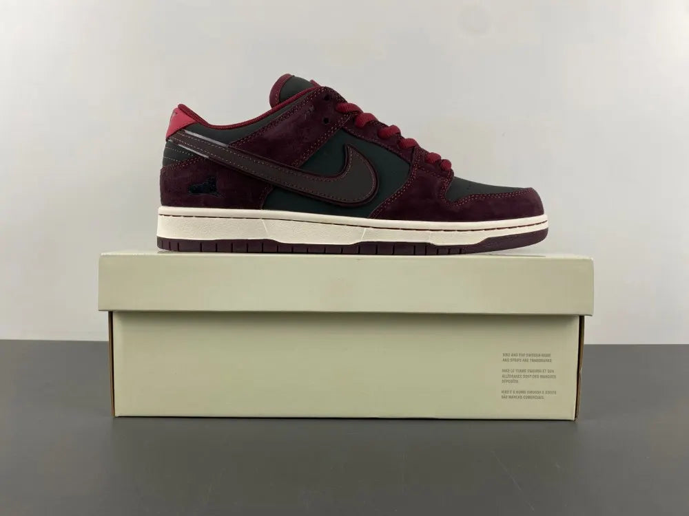 Nike Dunk Low Dark Olive Burgundy - Hình 4
