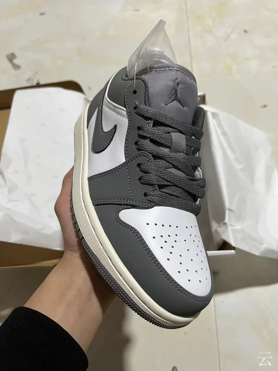 premium Air Jordan 1 Low Grey White - Hình 3