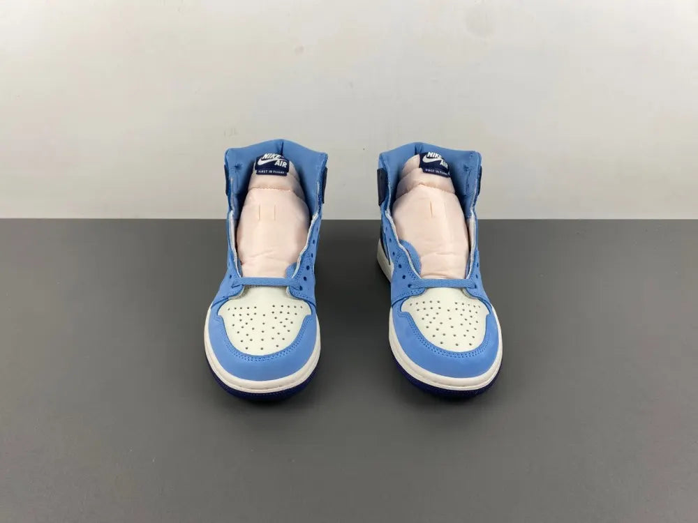 Air Jordan 1 High UNC Blue