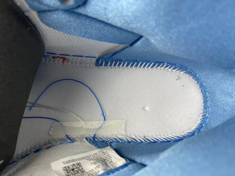 Air Jordan 1 High UNC Blue - Hình 4
