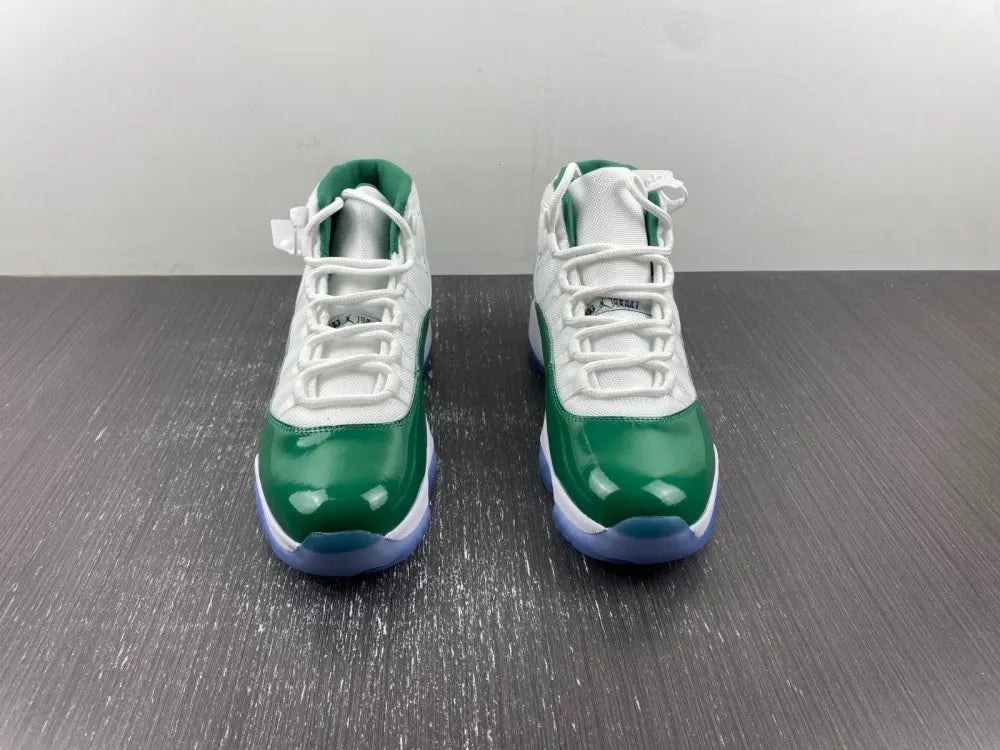 classic Air Jordan 11 Retro Green - Hình 15