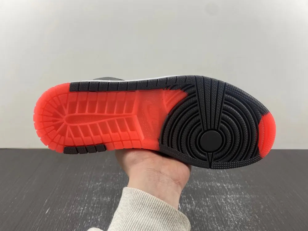 high Air Jordan 1 Gore-Tex Black - Hình 3