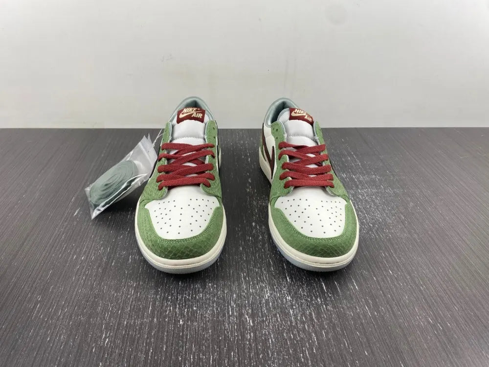Air Jordan 1 Low Olive Snake - Hình 14