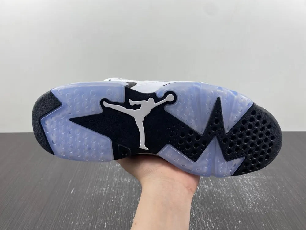 Air Jordan 6 Retro Oreo - Hình 17