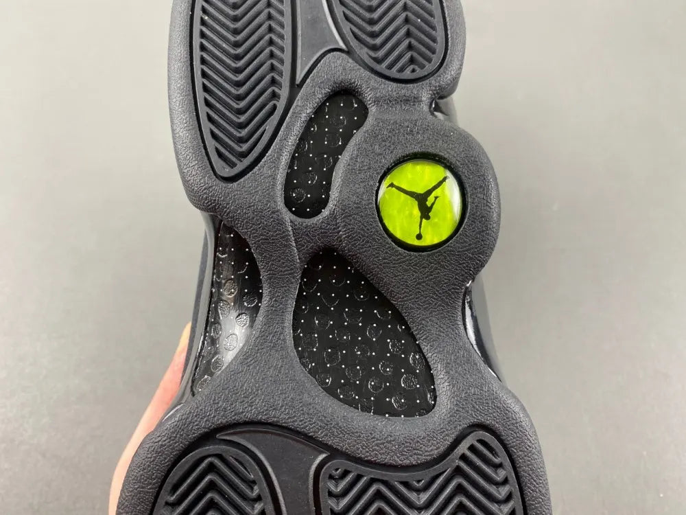 Air Jordan 13 Black Cat - Hình 5