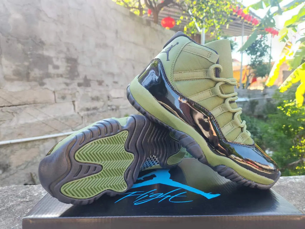 Air Jordan 11 Olive Green - Hình 3