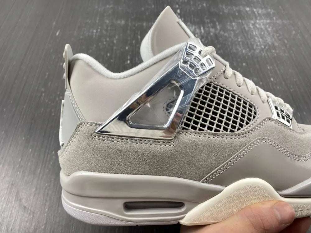 Air Jordan 4 Retro Metallic Silver - Hình 13