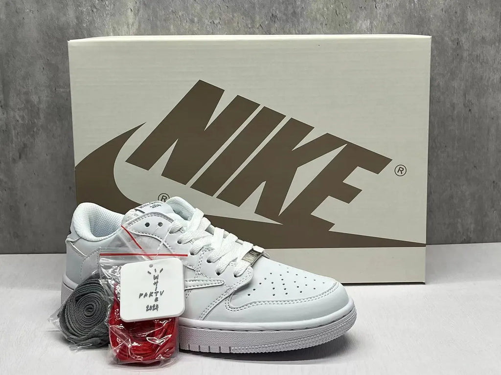 Air Jordan 1 White Phantom