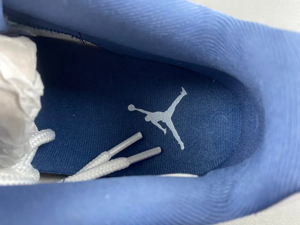 Air Jordan 11 Low Navy White - Hình 7